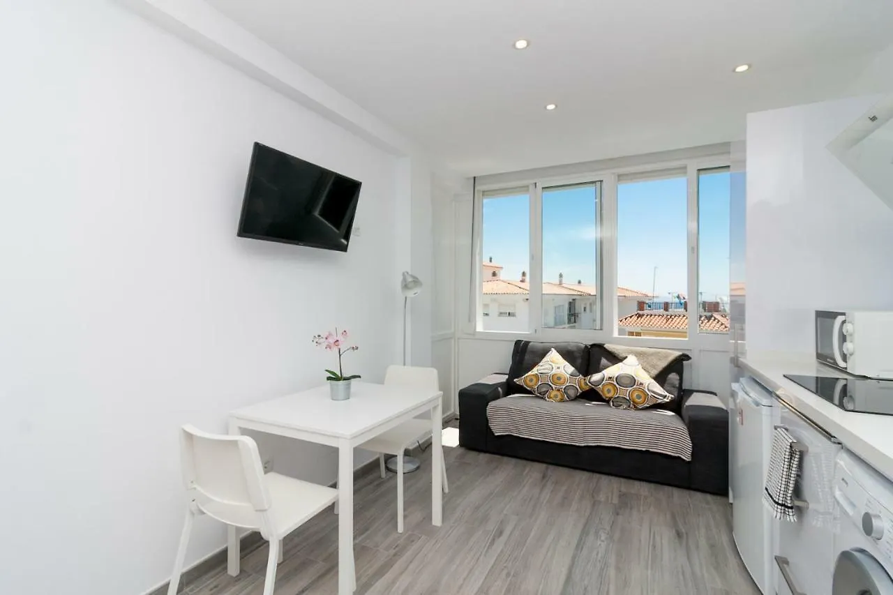 Cool And White Apartment Torrecilla Playa Nerja 0*,